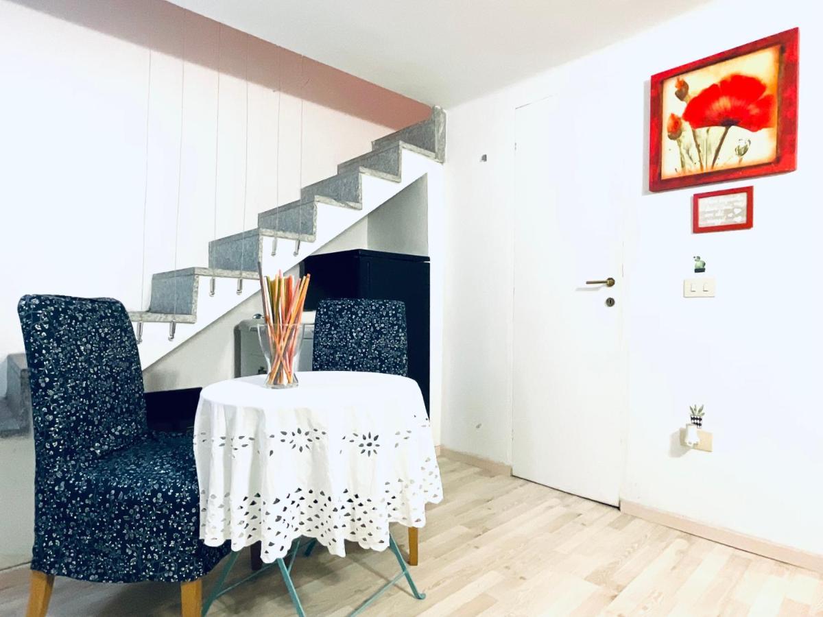 Apartment In 3 Minutes From Duomo Ingresso Via Dei Piatti Milano Ngoại thất bức ảnh