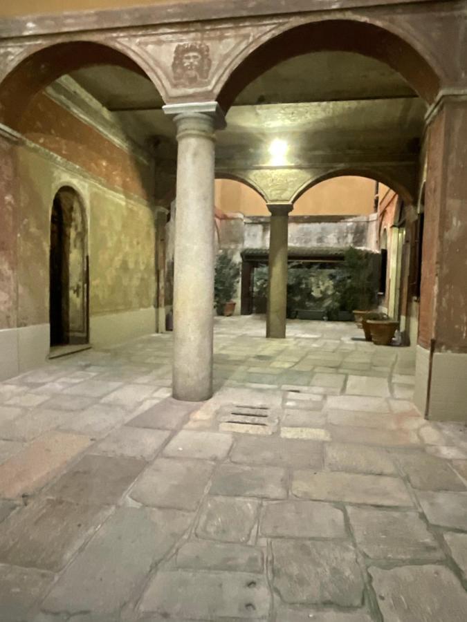 Apartment In 3 Minutes From Duomo Ingresso Via Dei Piatti Milano Ngoại thất bức ảnh